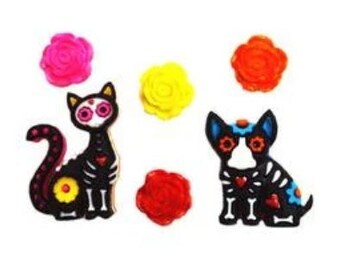 Cat & Dog Buttons Collection Spirit Animals Day Of The Dead Flowers Set of 6 Shank Back Jesse James Dress It Up Buttons H120