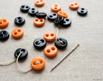 4mm Orange & Black Micro Round Buttons Galore – Halloween Collection - BG111