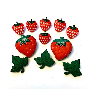 Strawberry Fields Buttons Galore Collection Leaf Leaves Shank Back - 387