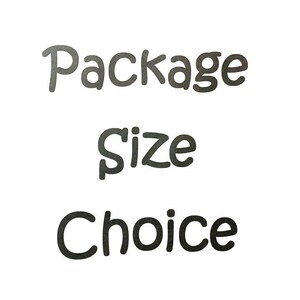 Puede incluir: Fondo blanco con las palabras "Package Size Choice" en fuente gris oscuro y redondeada. El texto est&aacute; dispuesto verticalmente, con cada palabra en una l&iacute;nea separada.