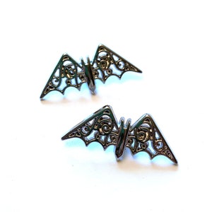 Bats Buttons SILVER Bewitching Shank Flat Back Choice Jesse James Dress It Up Buttons H103