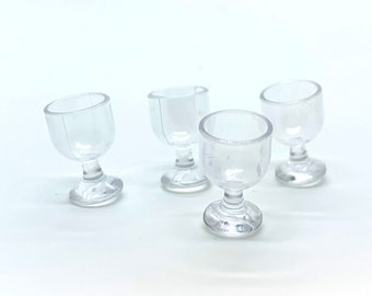 Miniature Dollhouse Wine Glasses Set of 4 Can Be Filled - 454