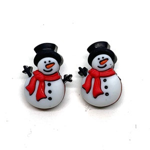 Happy Snowman Buttons Galore Scarf Color Choice Shank Back TOP HAT Jolly Snowmen - 1314