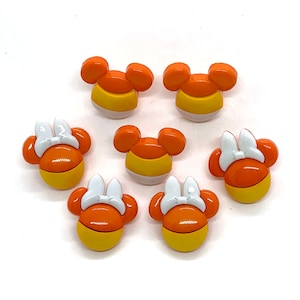 Disney Buttons Collection Mickey And Minnie Candy Corn Set of 7 Shank Back Jesse James Dress It Up Buttons H103
