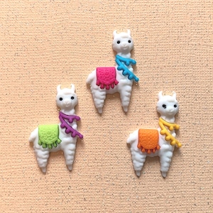 Llama Buttons Collection Who&#39;s Your Llama Set of 3 Shank Back Jesse James Dress It Up Buttons - 1523