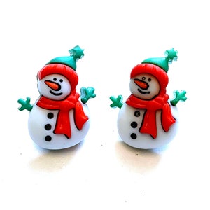 Snowman Buttons Galore Jolly Snowmen Color Choice Shank Back KNIT HAT 1314
