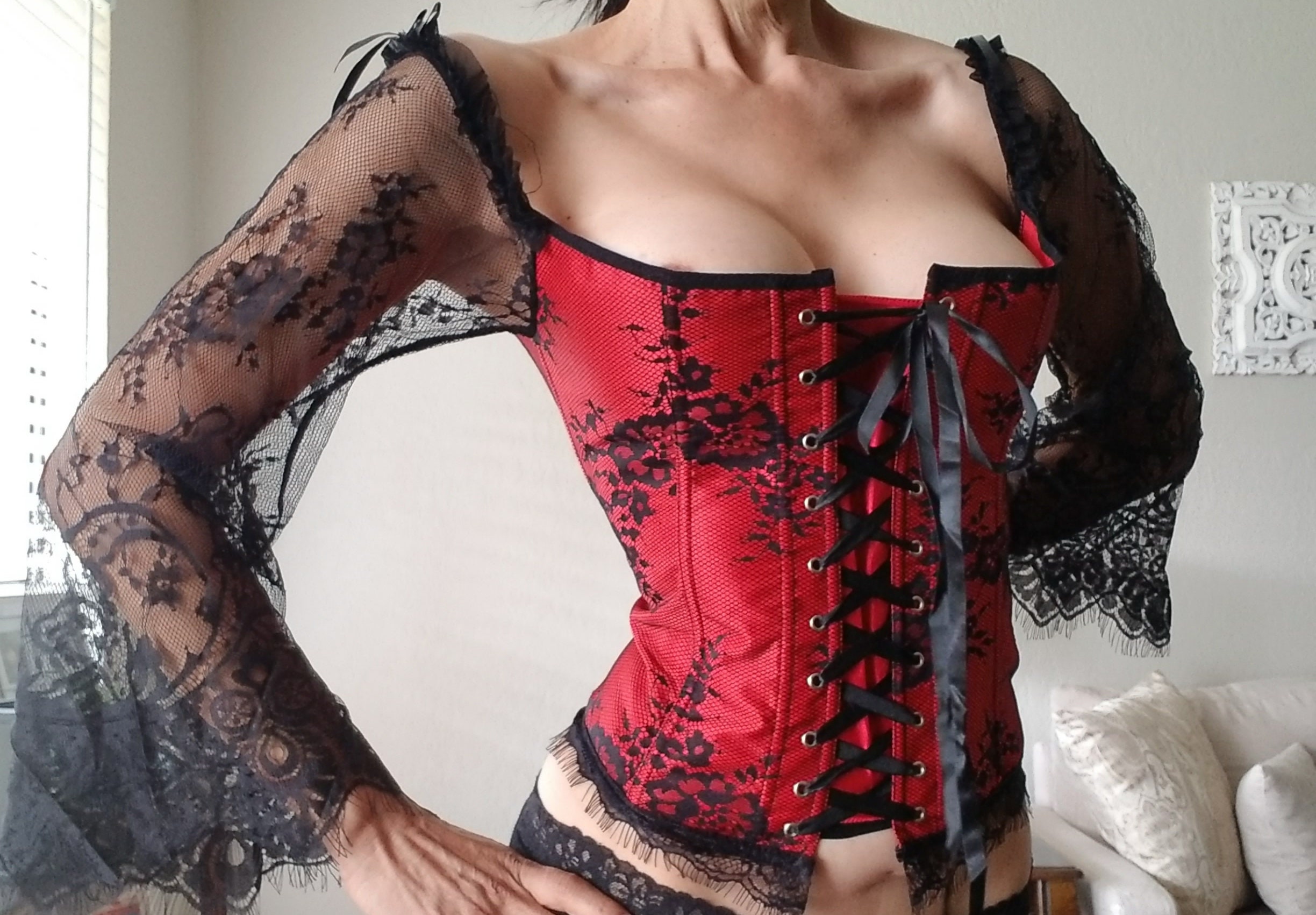 Fashion Womens Sexy Vintage Gothic Dotted Corset Bustier Color Red 