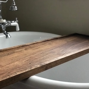 Best-Selling Modern Bath Caddy with Raised Edge – Customizable Bathtub Tray – Perfect Gift for Relaxation