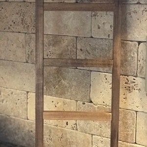 Wooden Tea Towel Counter Ladder - Neatly hang your towels and arrange them on the rungs for easy access