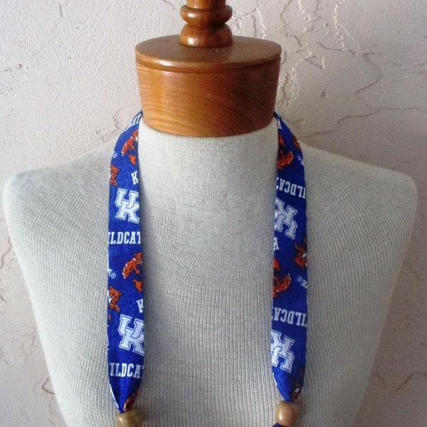 NECKLACE~"UNIVERSITY Of KENTUCKY"~"Wildcats"~Fabric & Bead~One Size Fits All~Reversible~Washable~One Size Fits All~Slips Over Your Head~New