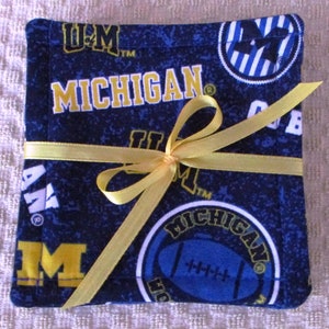 COASTER SET~University Of Michigan~Wolverines~Fabric~Set Of 4~Reversible~Washable~College Team Decor~NEW