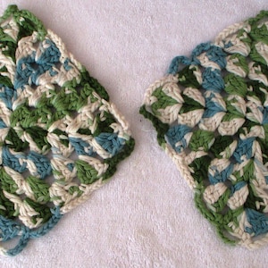 DISHCLOTHS~FACECLOTHS~WASHCLOTHS~Granny Square Design~Colors Vary~100% Cotton~Reversible~Soft~Absorbent~Kitchen & Bath Decor~New