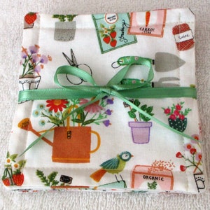 ONDERZETTING~TUIN~"Boerderijbloemen"~"Tuincollage"~Stof~Set van 4~Omkeerbaar~Wasbaar~Gevoerd~Gestikt~Huisdecoratie~Nieuw