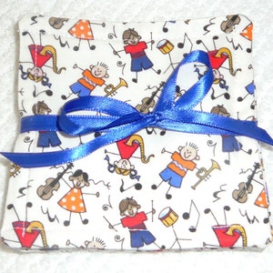 COASTER SET~&quot;Musical Kids&quot;~Set Of 4~Fabric~Childrens Collection~Boys~Girls~Reversible~Washable~NEW