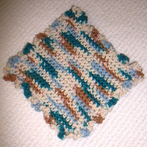 FACECLOTH~WASHCLOTH~DISHCLOTH~Colors Vary~100% Cotton~Hand Crocheted~Square~Durable~Soft~Bath Or Kitchen Decor~Mix & Match~New