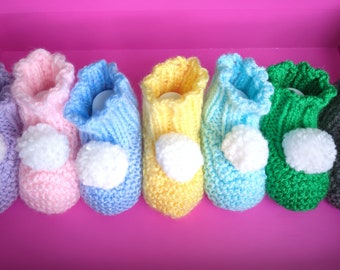 Pompom booties, Pixie boots, knitted booties, baby booties, baby shoes, Baby Soft Infant shoes, Easter booties, Easter pixie, fairy shoes