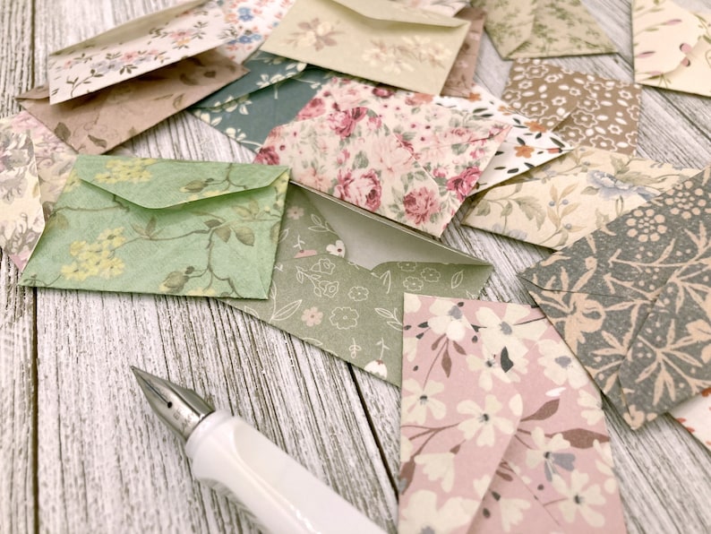 TINY Random Floral Envelopes/ Mini Floral Themed Envelopes/ Little Love note envelopes / Scrapbooking / Journal/ Tooth Fairy /Set of 25 image 6