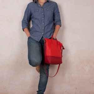 Red Leather tote bag, Handmade leather handbags, zipper leather bag, women leather bag, red shopper bag, leather tote bag, Distressed tote