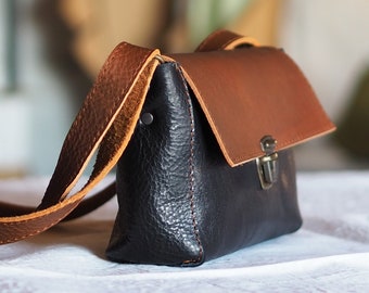 Piccola borsa a tracolla in pelle nera per donna, piccola borsa artigianale, borsa a tracolla in pelle minimalista, borsa in pelle nera, borsa da notte,