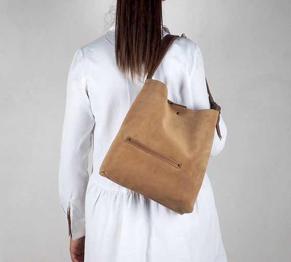Sublime sac à dos en cuir pour femme très bien conçu !