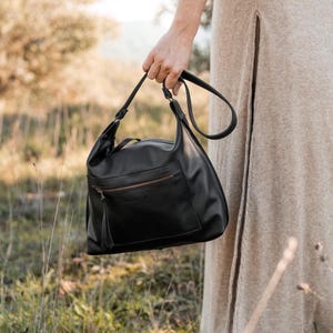 Women&#39;s Black Leather Crossbody Bag - Handmade Shoulder Purse with Zipper Closure, genuine leather purse for ladies