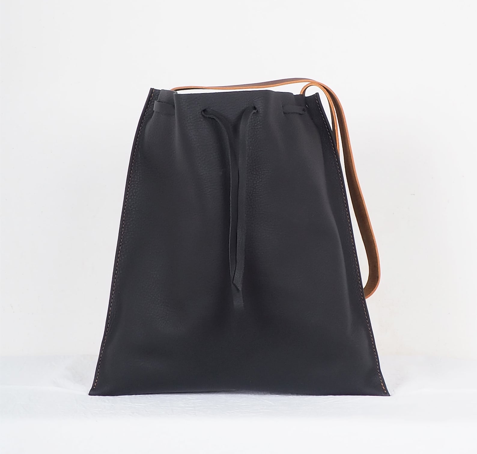 Black Leather Large Shoulder Bag main image 1