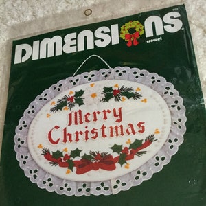 Dimensions Crewel Kit - Merry Christmas Plaque - DIY - Vintage - 1984