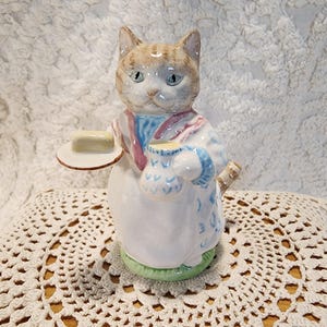 Royal Albert Ceramic Figurine - Beatrix Potter - Mrs. Ribby - Vintage