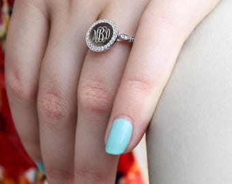 Anillo de plata de ley con monograma de circonitas cúbicas, joyería con inicial personalizada