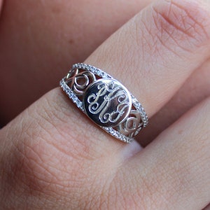 Sterling Silber Monogramm Ring, Sterling Silber Ring, Juliette Ring, erste Ring, personalisierte Ring