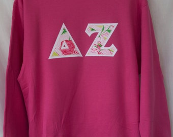 Cyber Pink Sweatshirt With Delta Zeta fabric on White
