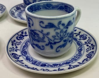 Antique Villeroy and Boch Dresden Saxony Blue Onion Demitasse Cup and Saucer, 6 Available