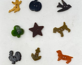 Bakelite Realistic Buttons: Choose Sonya Henning, pumpkin, bird, clover, star, terrier dog, rooster, anchor, spaniel, giraffe, or mitten