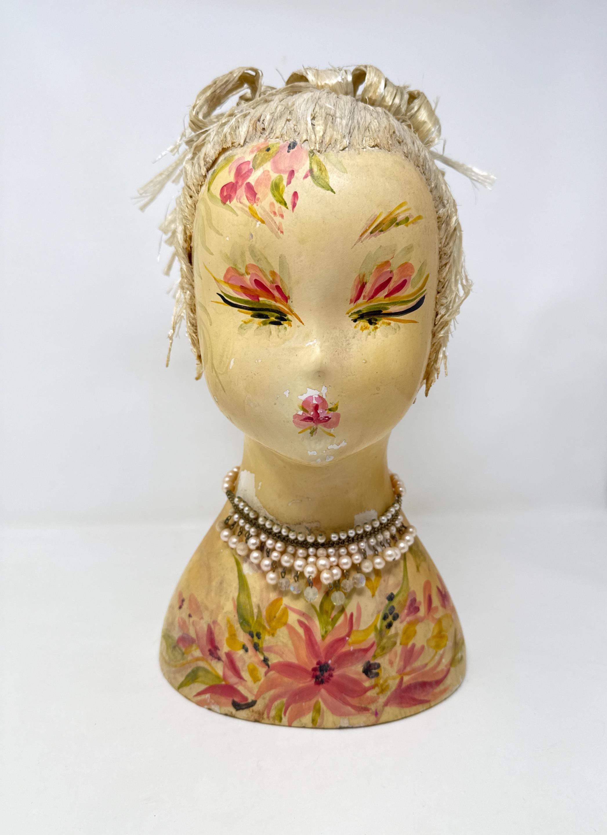 店舗用品 Old Head Mannequin. 店舗用品 Old Head Mannequin. Lot - 1920'S STORE DISPLAY WOMEN'S