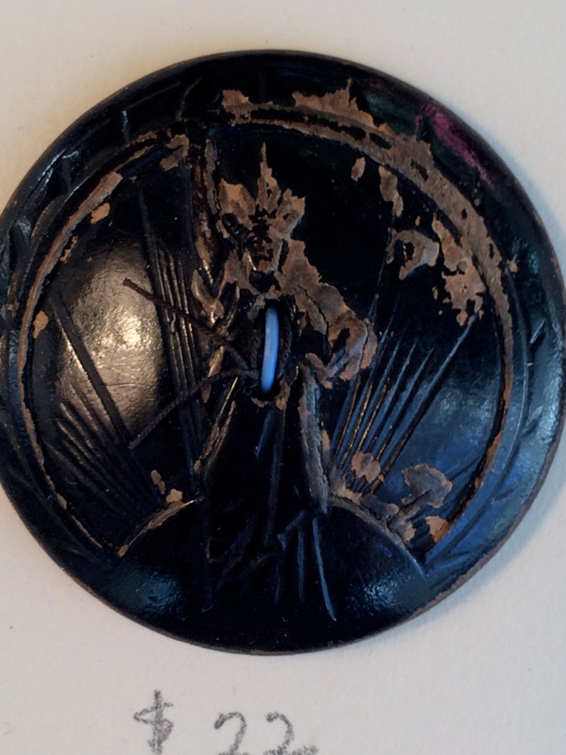 Statue Figure Button Extra Large Pressed Wood Statue of Liberty Button - Etsy