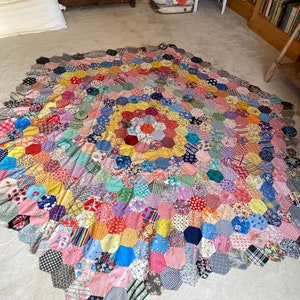 Beautiful Vintage Grandmother's Flower Garden Quilt Top,  Hand Stitched, Bright Colors, 1930's,  87 " by 98" Excellent Condition