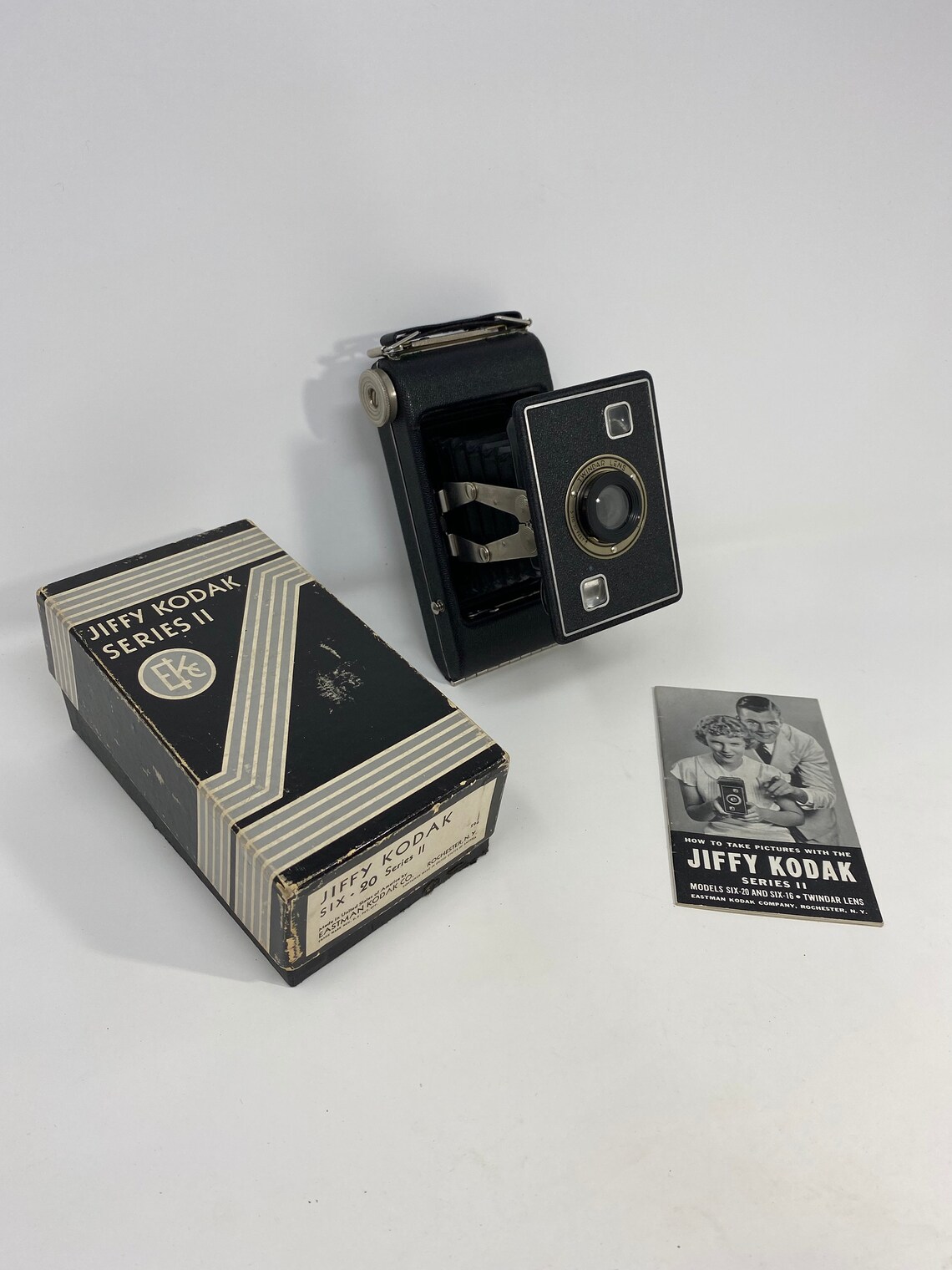 Appareil Photo Jiffy Kodak Avec Boîtier En Cuir - Vintage, état D'usage