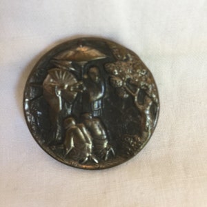 Antique Asian Button, Men Bowing to a Lady Behind a Fan - Large 1 3/8&quot;