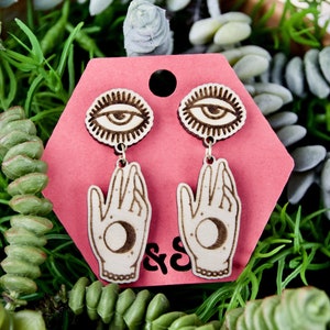 Evil Eye Himmlische Hand Ohrringe Witchy Aesthetic Halloween Ohrringe Bild 2