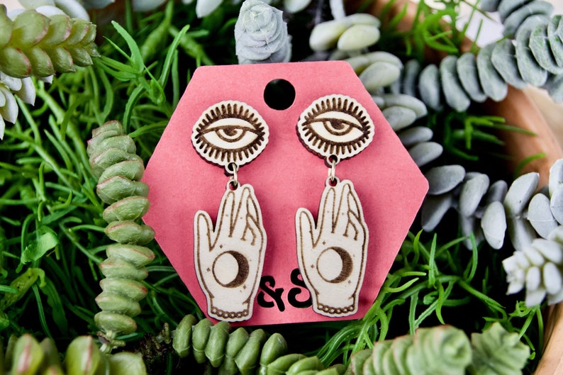 Evil Eye Himmlische Hand Ohrringe Witchy Aesthetic Halloween Ohrringe Bild 2