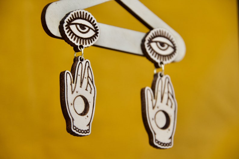 Evil Eye Himmlische Hand Ohrringe Witchy Aesthetic Halloween Ohrringe Bild 6