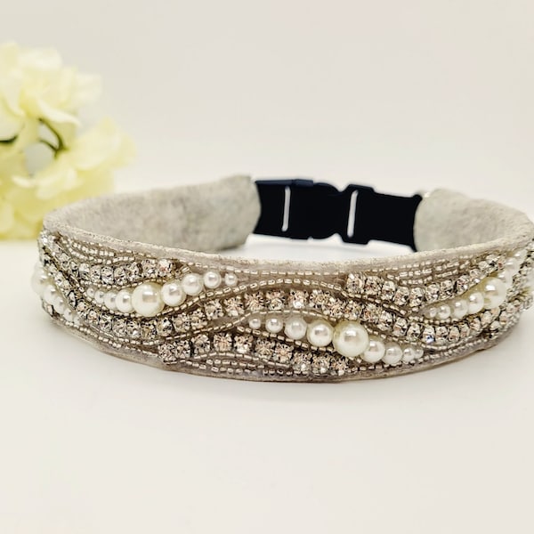 Collar para perro con perlas y diamantes de imitación: Collar para ocasiones especiales, bodas o cualquier otra ocasión.