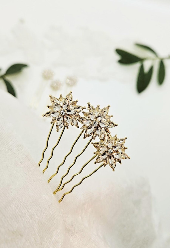 Gold Crystal Star Hair Pins: Celestial Bridal Hair Jewelry  display picture 1