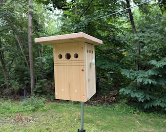 Deluxe Cedar TREE SWALLOW Nesting Box/Birdhouse - Larger Interior Space with Side Access/Cleanout