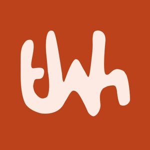 以下が含まれることがあります： オレンジ色の背景に、白い抽象的な形が「EW」の文字に似ています。