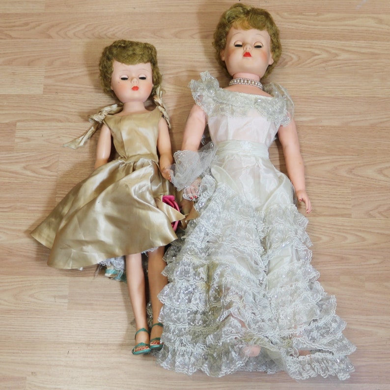vintage grocery store dolls