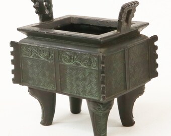 Chinese Fan Ding Style Small Incense Burner For Sticks or Cones