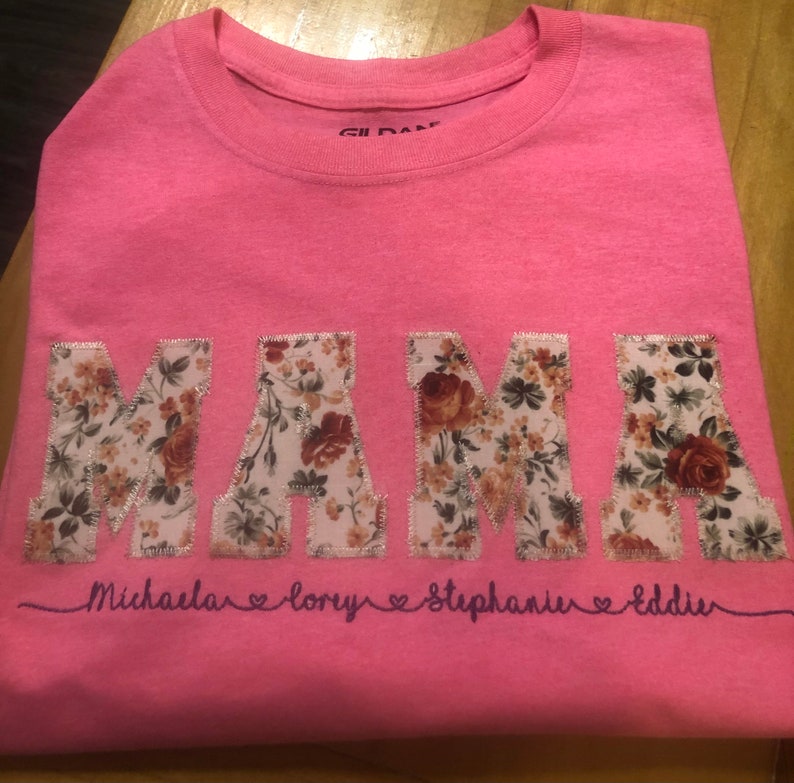 MOM Appliqué T-shirt Personalized with Childrens names. Great for Mothers Day. image 3