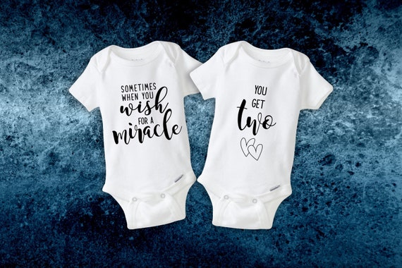 baby announcement with onesie