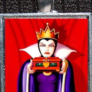 Evil Queen Snow White Silver Disney Pendant Necklace Jewelry
